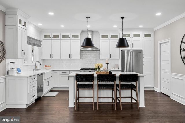 139 RHOADS AVE, Haddonfield, NJ 08033