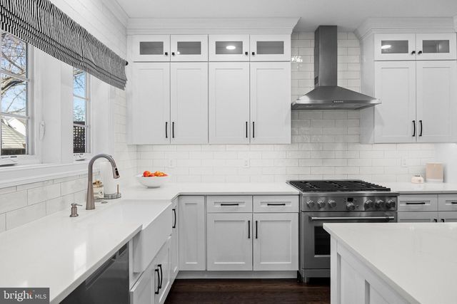 139 RHOADS AVE, Haddonfield, NJ 08033