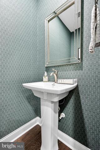 139 RHOADS AVE, Haddonfield, NJ 08033