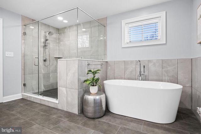 139 RHOADS AVE, Haddonfield, NJ 08033