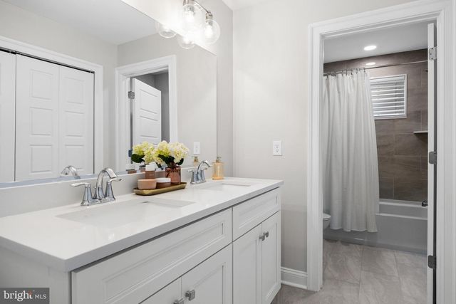 139 RHOADS AVE, Haddonfield, NJ 08033