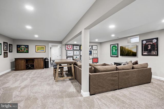 139 RHOADS AVE, Haddonfield, NJ 08033