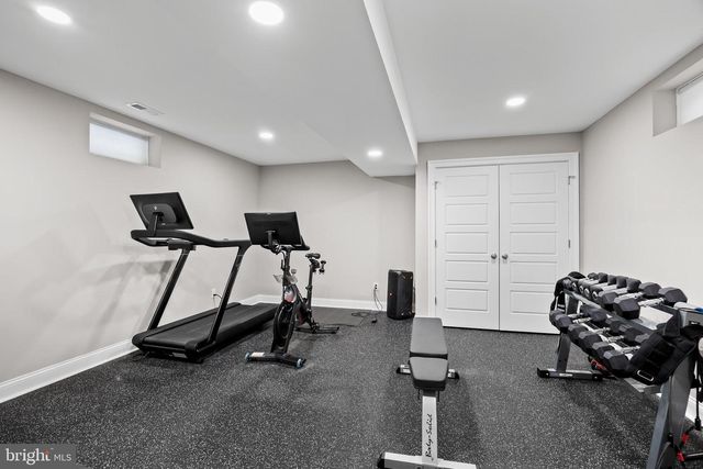 139 RHOADS AVE, Haddonfield, NJ 08033