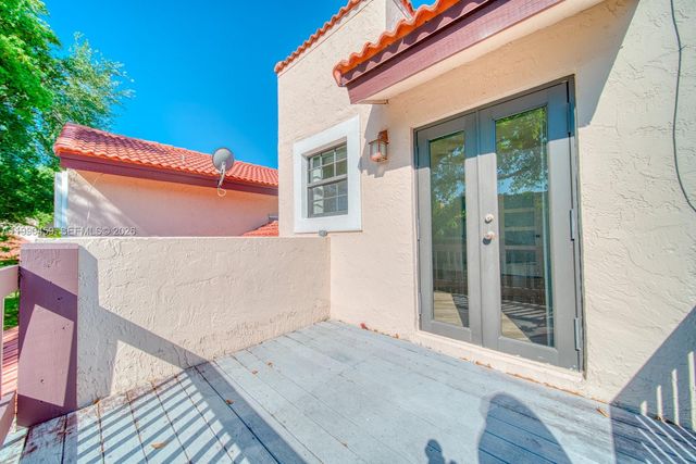 9151 W Sunrise Blvd, Plantation, FL 33322