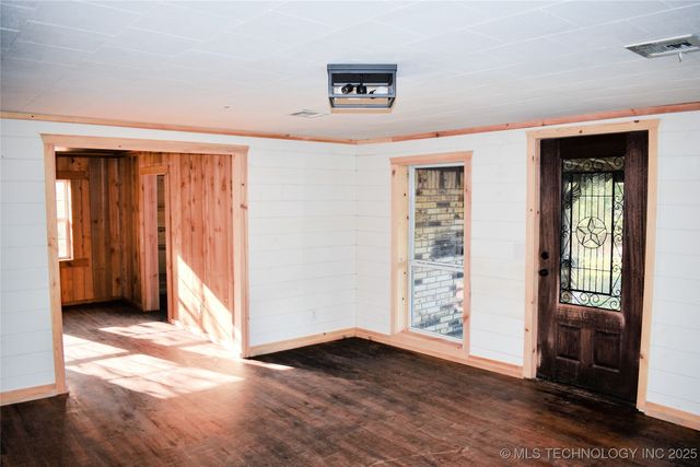 412098 E 1920 Road, Antlers, OK 74523