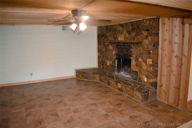 412098 E 1920 Road, Antlers, OK 74523