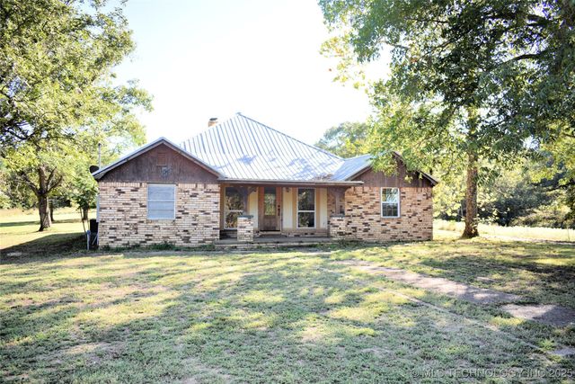 412098 E 1920 Road, Antlers, OK 74523