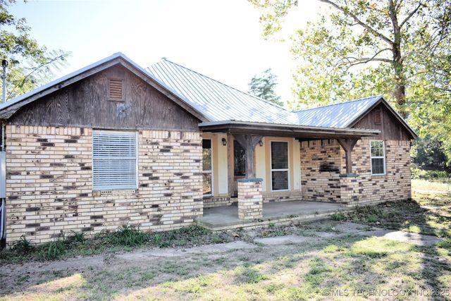 412098 E 1920 Road, Antlers, OK 74523
