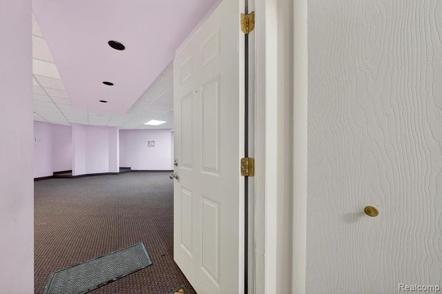 29900 N Grand Oaks Drive 29, Warren, MI 48092