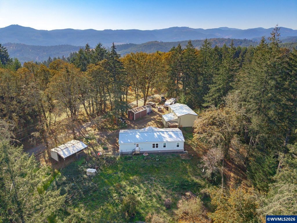 Image 1 of property listing at 16030 NW Puddy Gulch Rd, Yamhill, OR 97148