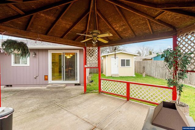 4515 Lark Ct NE, Salem, OR 97301