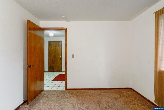 4515 Lark Ct NE, Salem, OR 97301