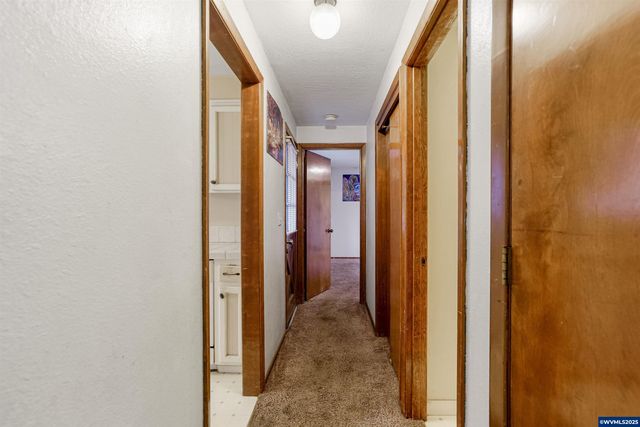 4515 Lark Ct NE, Salem, OR 97301