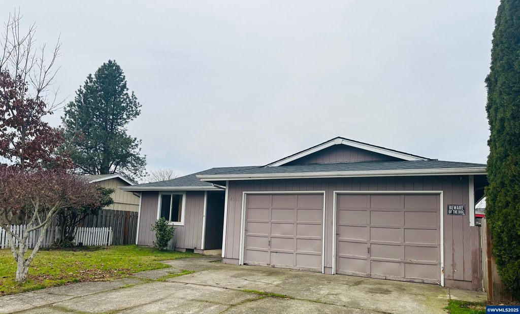 4515 Lark Ct NE, Salem, OR 97301