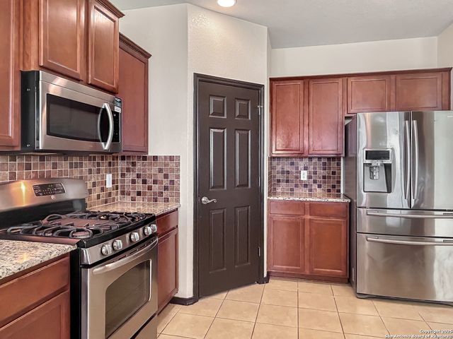 13820 Blakeville, Live Oak, TX 78233