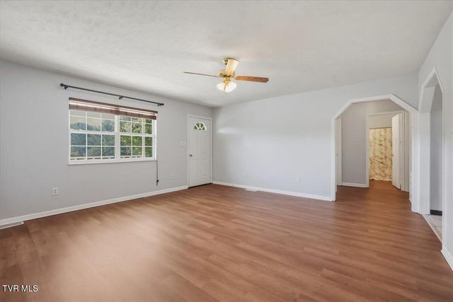 20 Lakeview Street, Greeneville, TN 37743