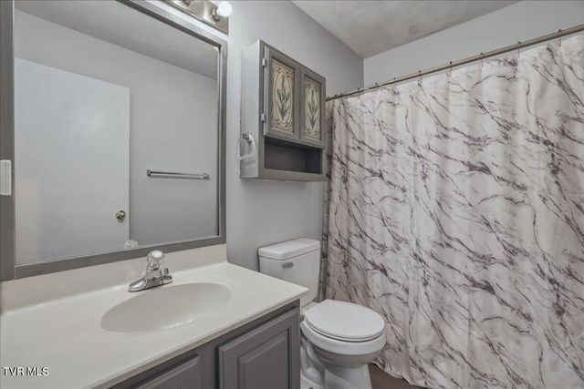 20 Lakeview Street, Greeneville, TN 37743