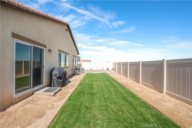 10657 Appaloosa, Hesperia, CA 92345