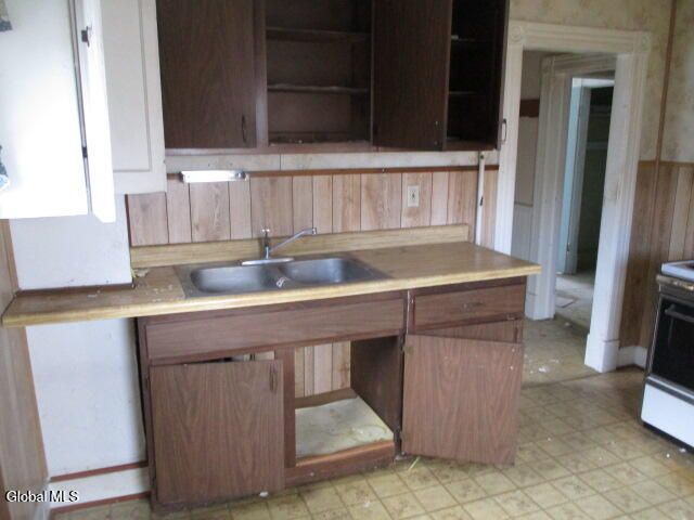 918 Hegeman Street, Schenectady, NY 12306
