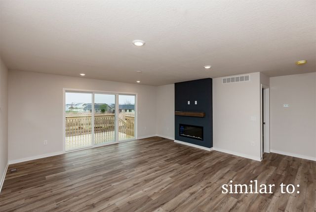 1216 Granite Street NE, Bondurant, IA 50035