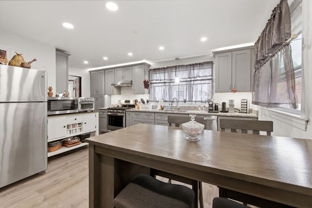 130 Summer St, Somerville, MA 02143
