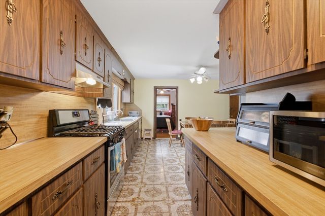 130 Summer St, Somerville, MA 02143