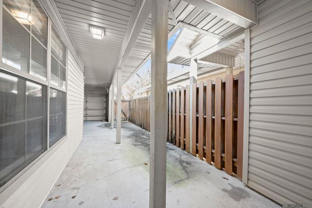 2956 Magazine Dr, Baton Rouge, LA 70816