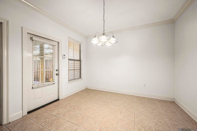 2956 Magazine Dr, Baton Rouge, LA 70816