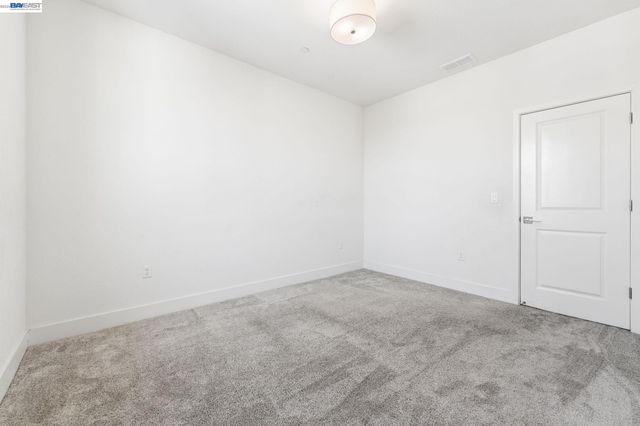 2107 Daimler St, Lathrop, CA 95330
