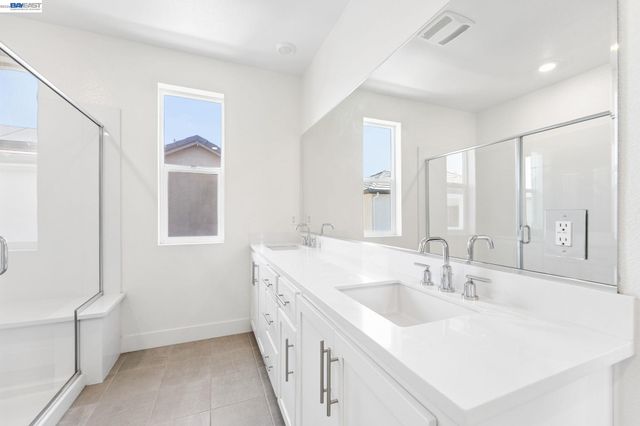 2107 Daimler St, Lathrop, CA 95330