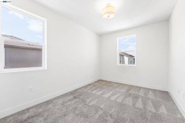 2107 Daimler St, Lathrop, CA 95330