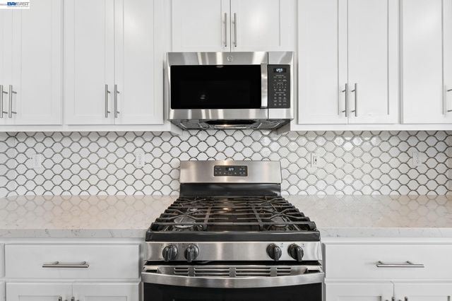 2107 Daimler St, Lathrop, CA 95330