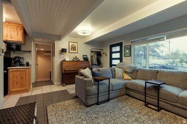 614 W 5TH AVE, Midvale, UT 84047