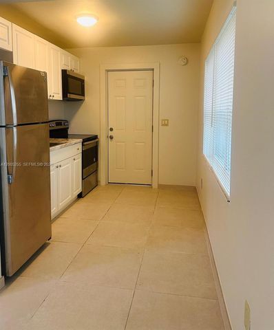 1708 Van Buren St 6, Hollywood, FL 33020