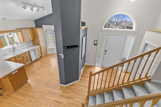 25707 Goldfinch Avenue, Wyoming, MN 55092