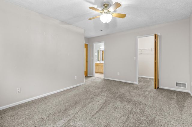 25707 Goldfinch Avenue, Wyoming, MN 55092