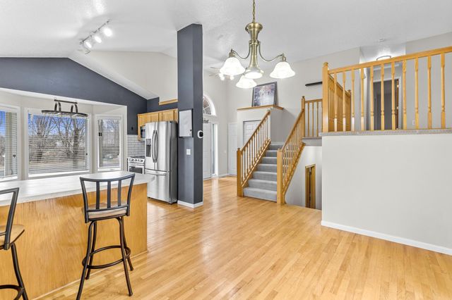 25707 Goldfinch Avenue, Wyoming, MN 55092