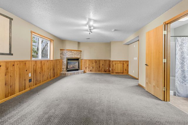 25707 Goldfinch Avenue, Wyoming, MN 55092