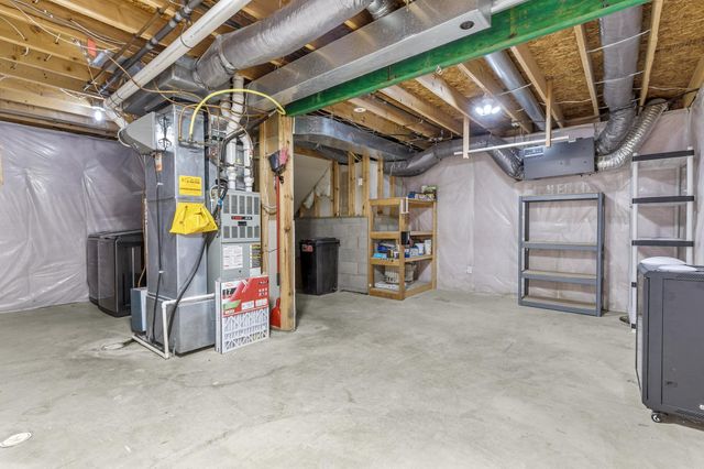 25707 Goldfinch Avenue, Wyoming, MN 55092