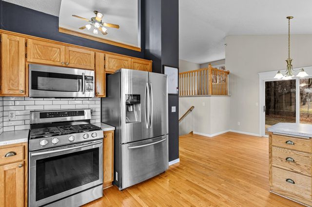 25707 Goldfinch Avenue, Wyoming, MN 55092