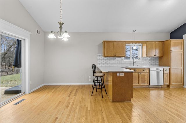 25707 Goldfinch Avenue, Wyoming, MN 55092