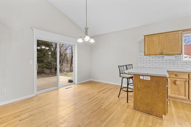 25707 Goldfinch Avenue, Wyoming, MN 55092