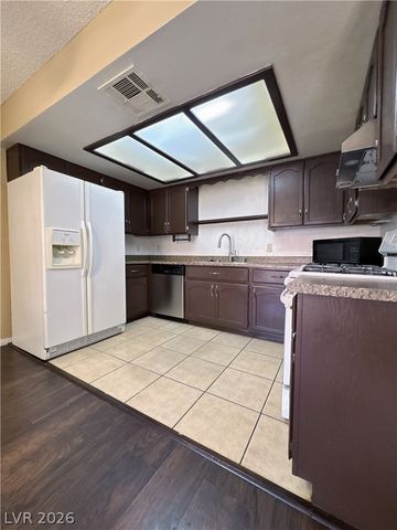 6659 West Tropicana Avenue 202, Las Vegas, NV 89103