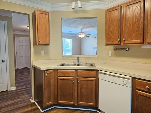121 Governor Lane, Temple, GA 30179