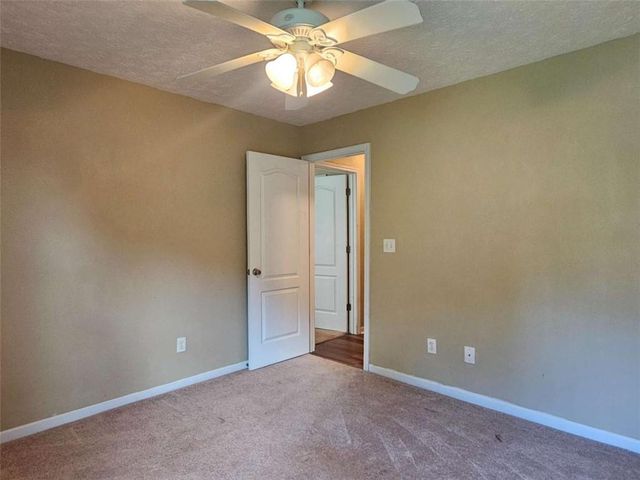 121 Governor Lane, Temple, GA 30179