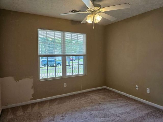 121 Governor Lane, Temple, GA 30179