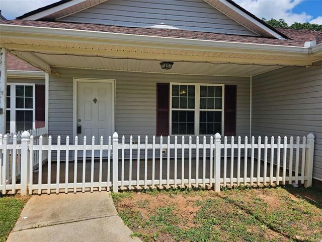 121 Governor Lane, Temple, GA 30179