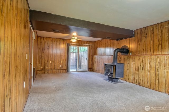 707 Alvord Avenue N, Kent, WA 98031
