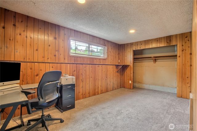 707 Alvord Avenue N, Kent, WA 98031