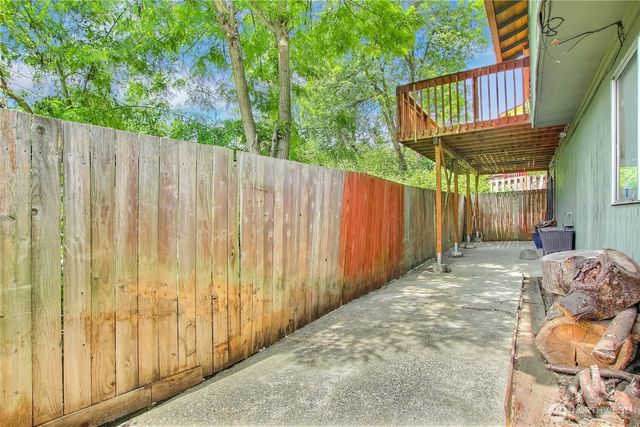707 Alvord Avenue N, Kent, WA 98031